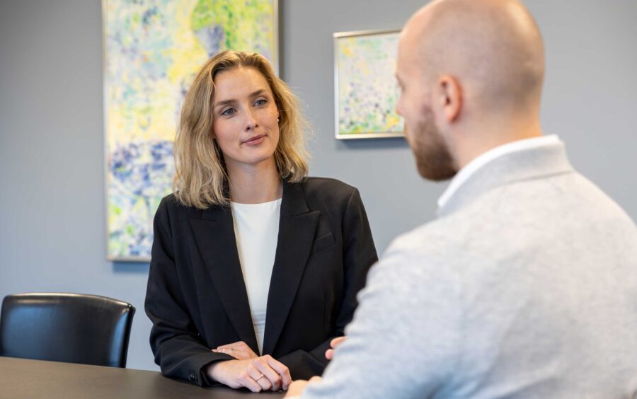 Specialisering eller bred rådgivning